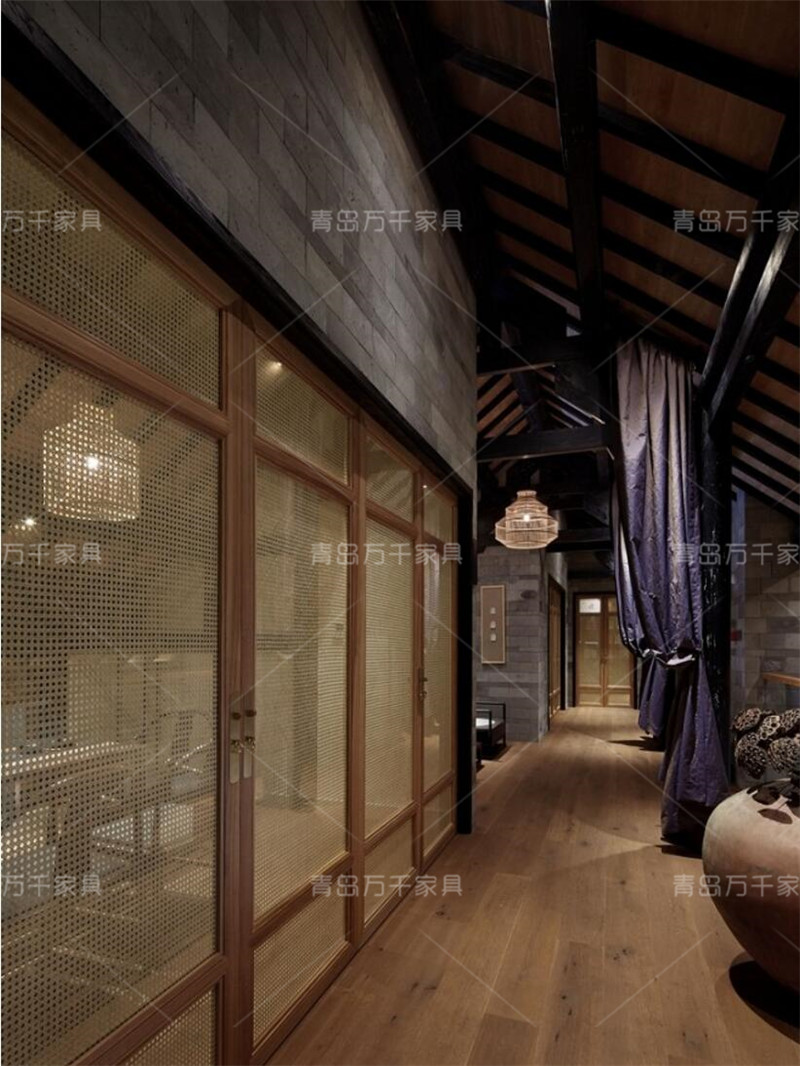  龍茶館